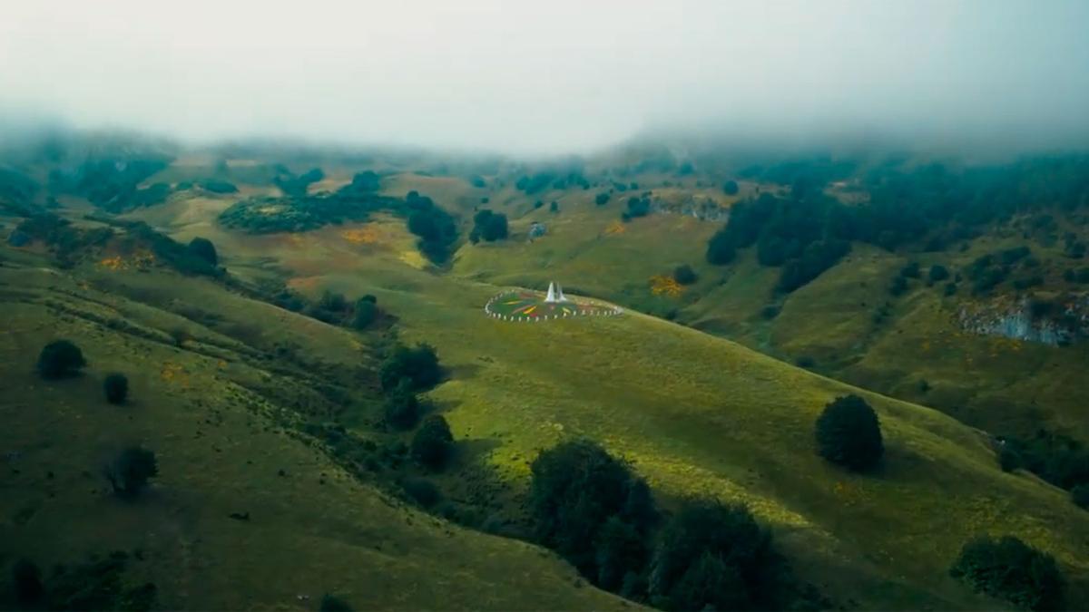 Asturias, gran protagonista del nuevo tráiler de "Los juegos del hambre: amanecer en la cosecha": así de espectacular lucen las proximidades del Lago de Somiedo