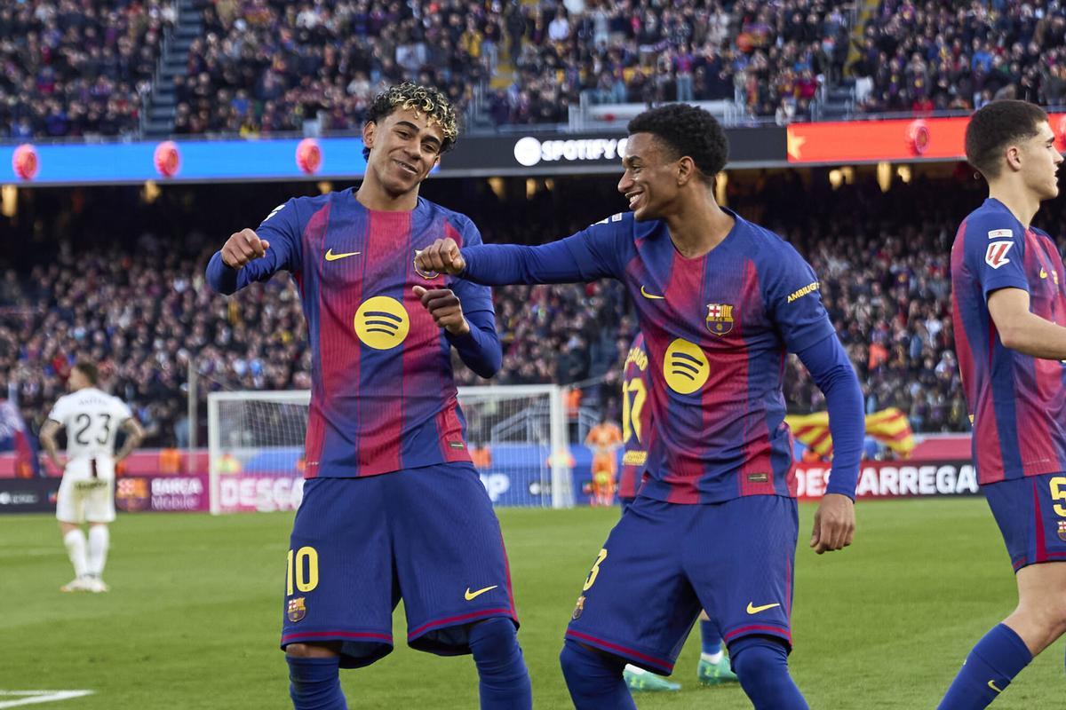 FC Barcelona vs RCD Mallorca Foto: Dani Barbeito Jornada de liga EA Sport española Spotify Camp Nou. lamine yamal . alejandro balde. barça. liga españa 2025/2026 barça . mallorca. 23. euforia. spotify camp nou