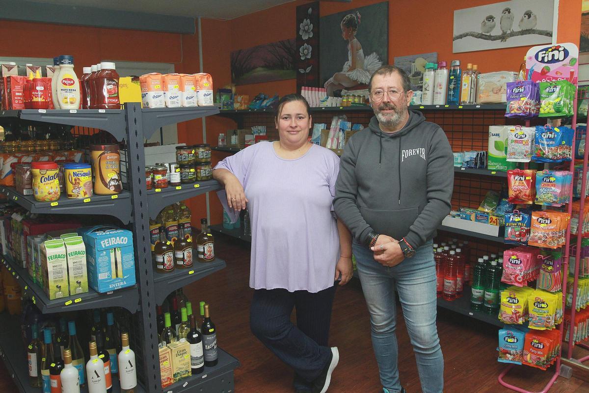 Ourense nova botiga Sandra Cava i Antonio Baena