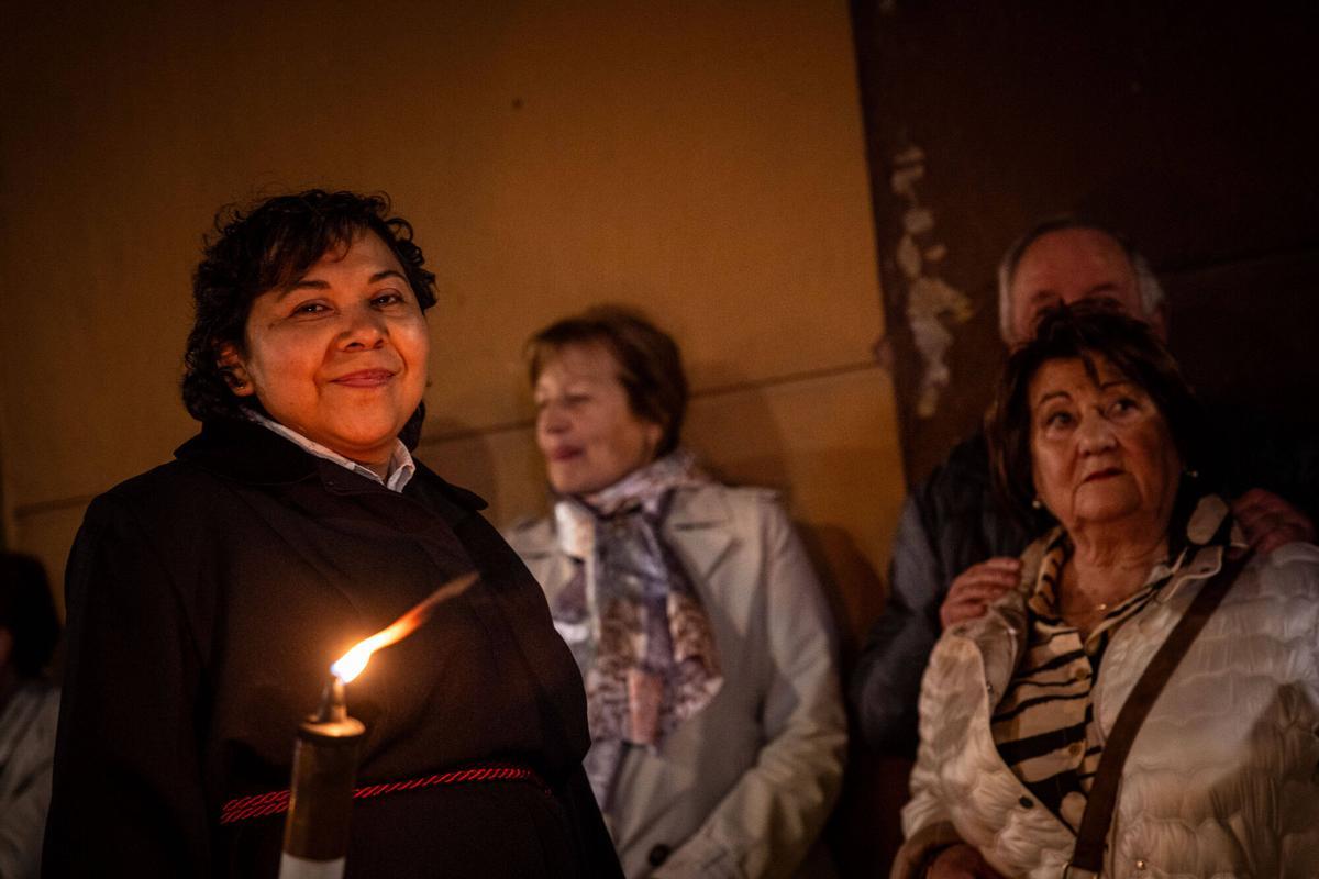 L’expectació per la Processó del Divendres Sant desborda el carrer