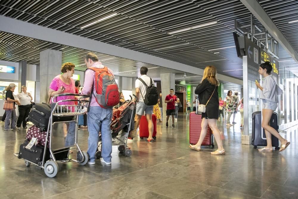 Operación salida de agosto en el aeropuerto de Gran Canaria