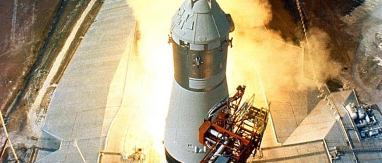 Despegue del cohete Saturno V de la misión &#039;Apolo 11&#039; que puso al primer ser humano en la Luna, en julio de 1969.