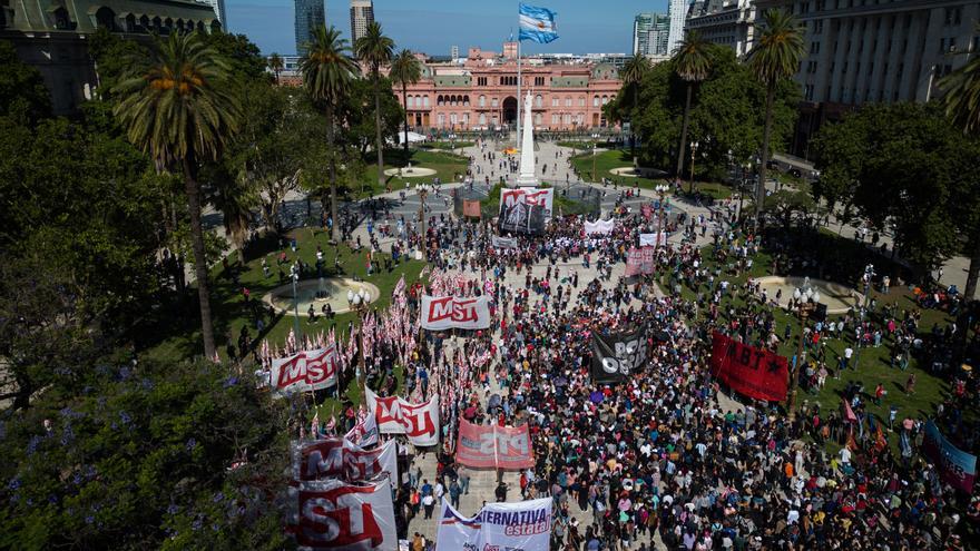 Las imágenes de las protestas contra Javier Milei en Argentina