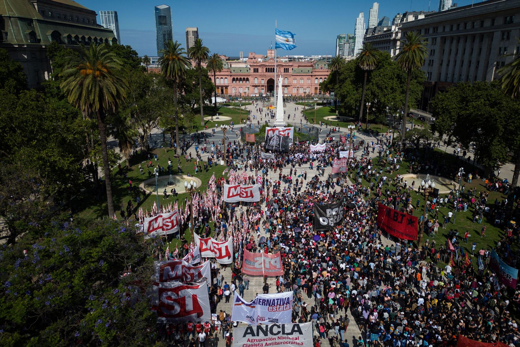 Jornada de movilizaciones contra Gobierno de Javier Milei en Buenos Aires