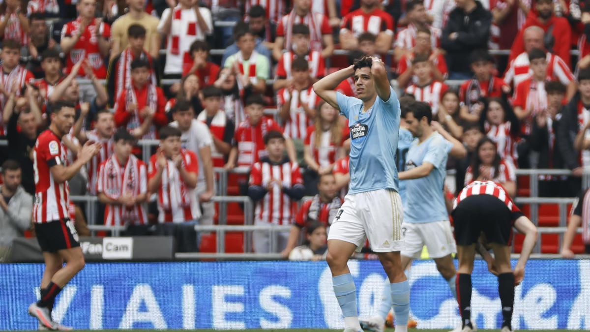 El Celta se hunde en el fango del San Mamés (2-1)