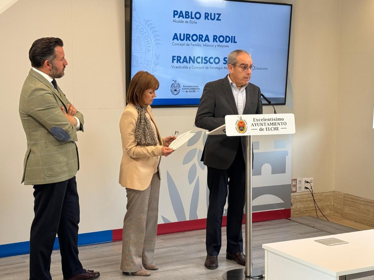 Un momento de la intervención de Francisco Soler, quien confirmó los más de 8 millones de inestabilidad presupuestaria