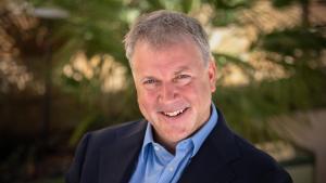 Ewan Birney, doctor en genètica: «La salut mental és un bon exemple que la genètica i l’entorn s’interrelacionen»