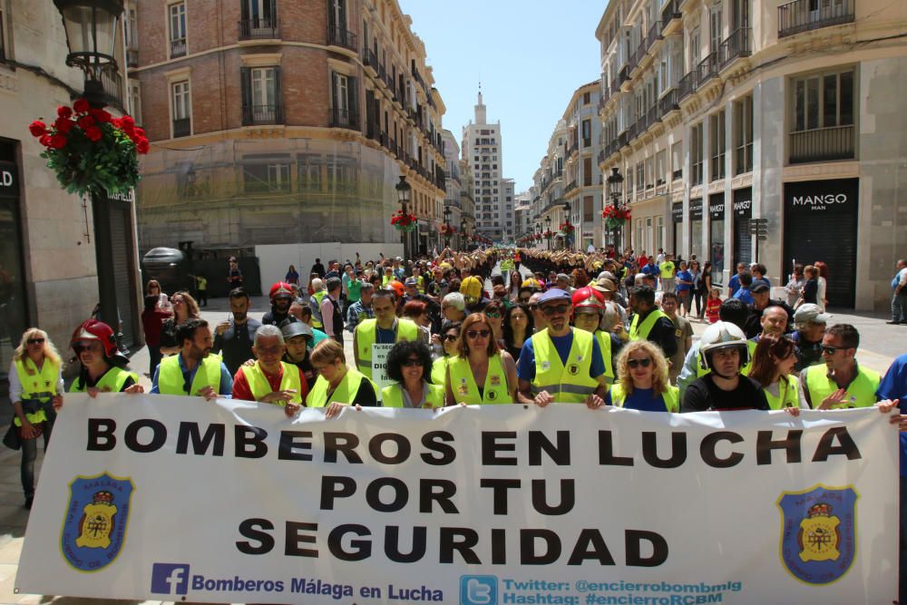 Manifestación de los bomberos de Málaga