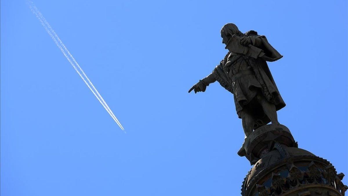 El monumento a Cristóbal Colón, en la Rambla de Barcelona.