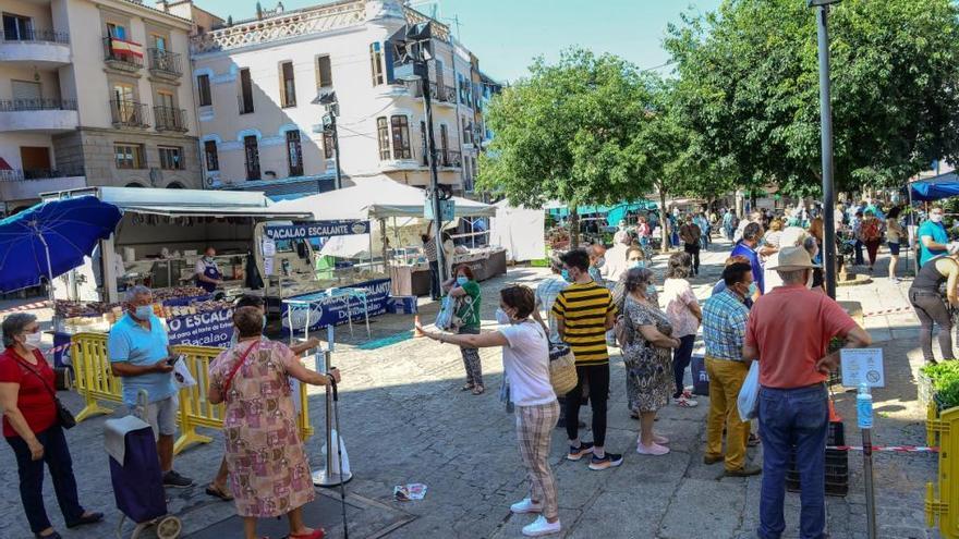 Vuelve el mercado del &#039;martes&#039; a Plasencia