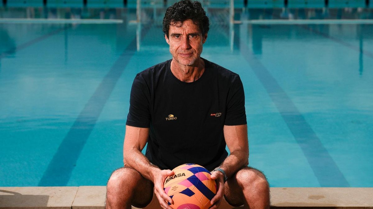 Miki Oca deja de ser el seleccionador femenino español de waterpolo.