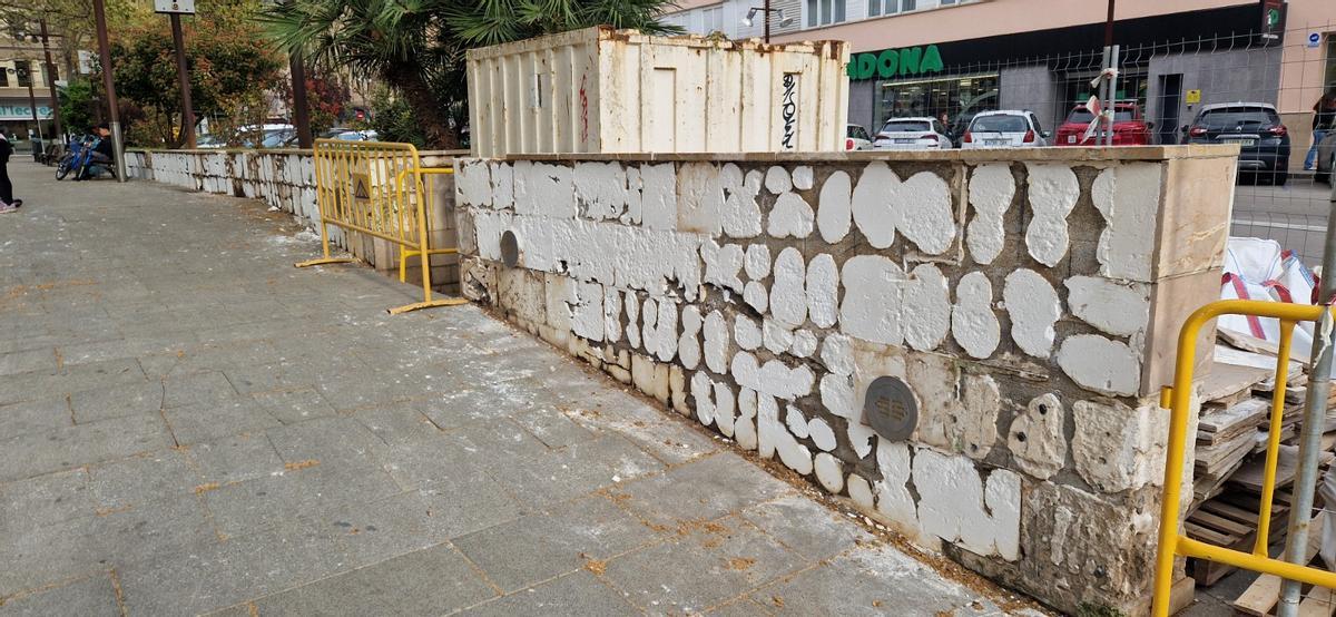 Primeros trabajos de mejora en la plaza Ramon Llull de Manacor.