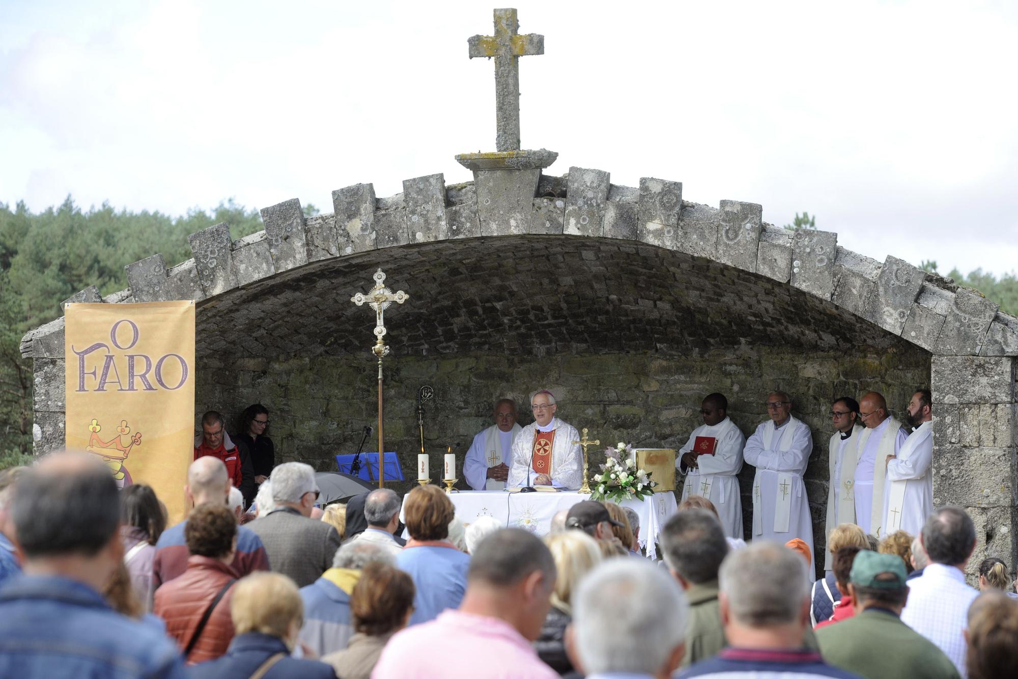 O bispo Alfonso Carrasco oficiu a eucaristía solemne.