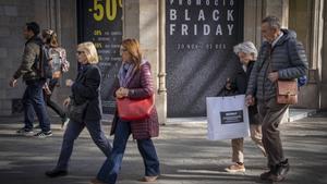 "Lo que empezó como un día de descuentos es ahora una locura comercial"