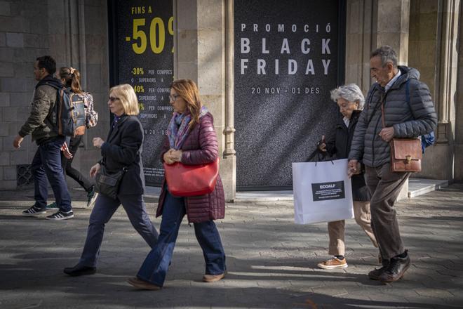 "Lo que empezó como un día de descuentos es ahora una locura comercial"