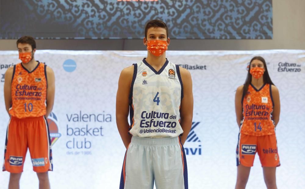 Presentación equipaciones del Valencia Basket