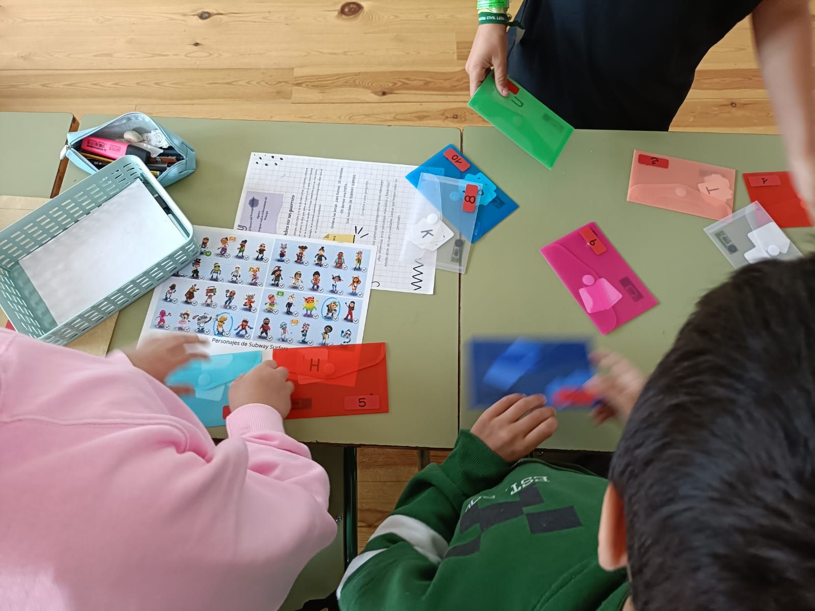 Taller en el colegio de Lastres sobre el uso adecuado de las pantallas