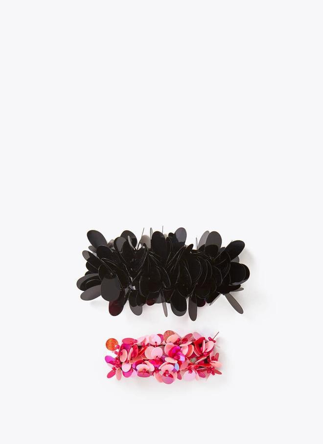 Pack de horquillas de Üterque. (Precio: 29 euros. Precio rebajado: 14, 95 euros)