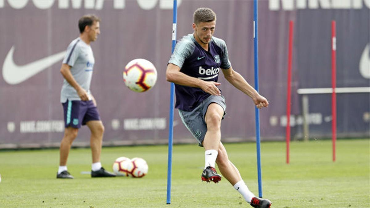 Riqui Puig, novedad en el entrenamiento del primer equipo del Barça