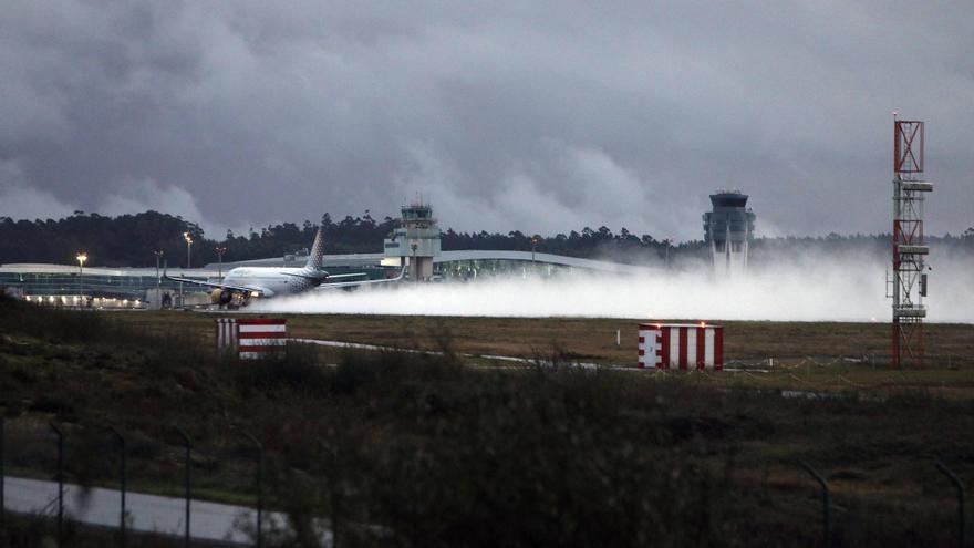 El aeropuerto de Lavacolla registra su récord mensual de tráfico con casi 340.000 pasajeros en octubre