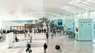 El truco de la izquierda en el aeropuerto: por qué siempre deberías ir hacia ese lado en el control de seguridad