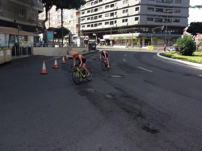 El triatlón se apodera de Las Palmas de Gran Canaria