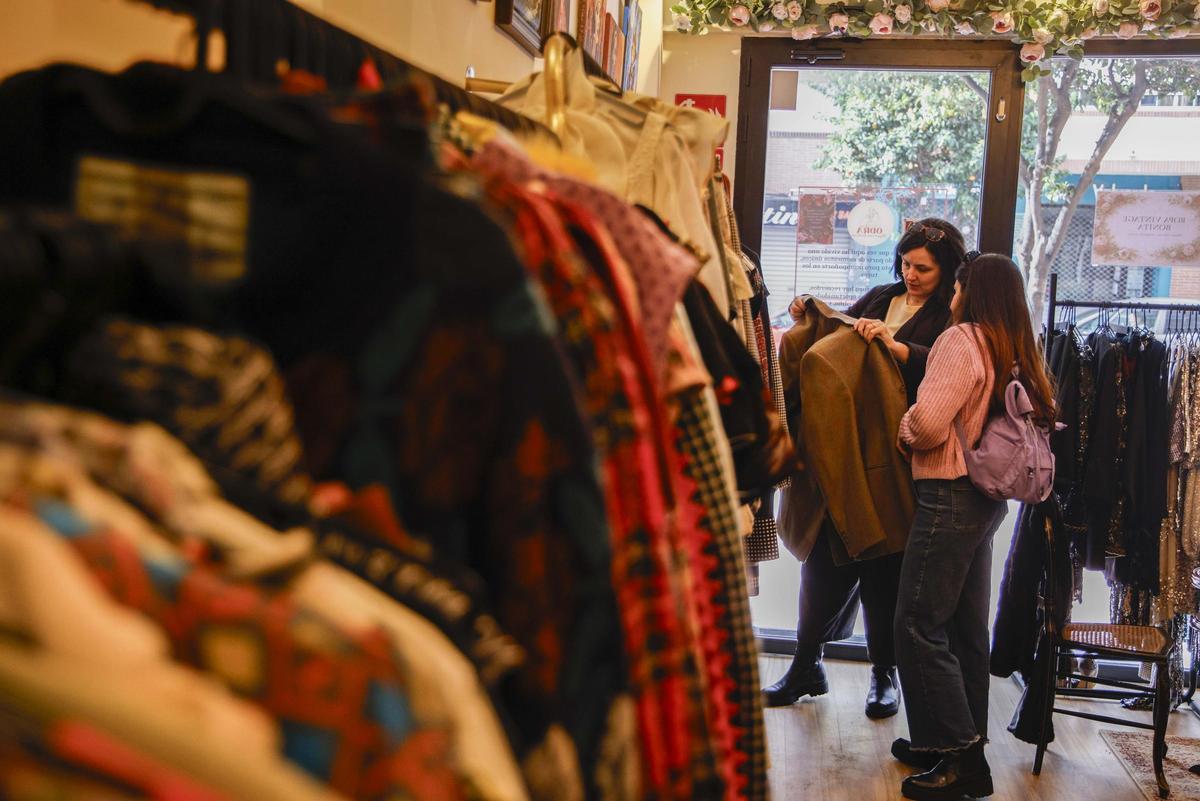 Clientas en la tienda Odra de Cartagena