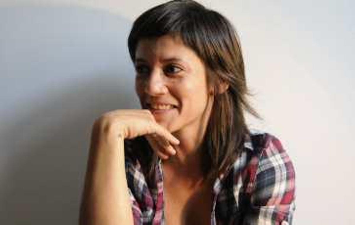 La ilicitana Alicia García presenta su poemario