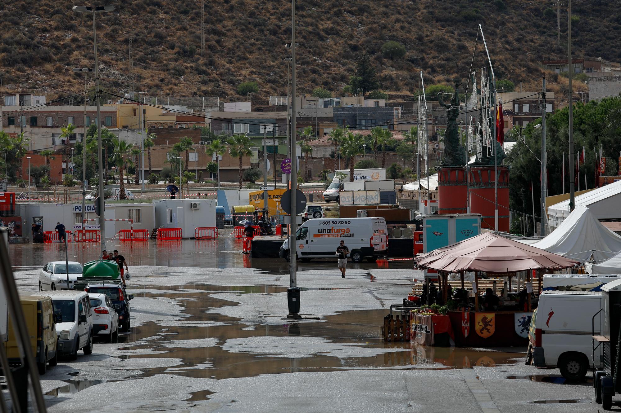 Así han dejado las fuertes lluvias el campamento festero de Cartagena