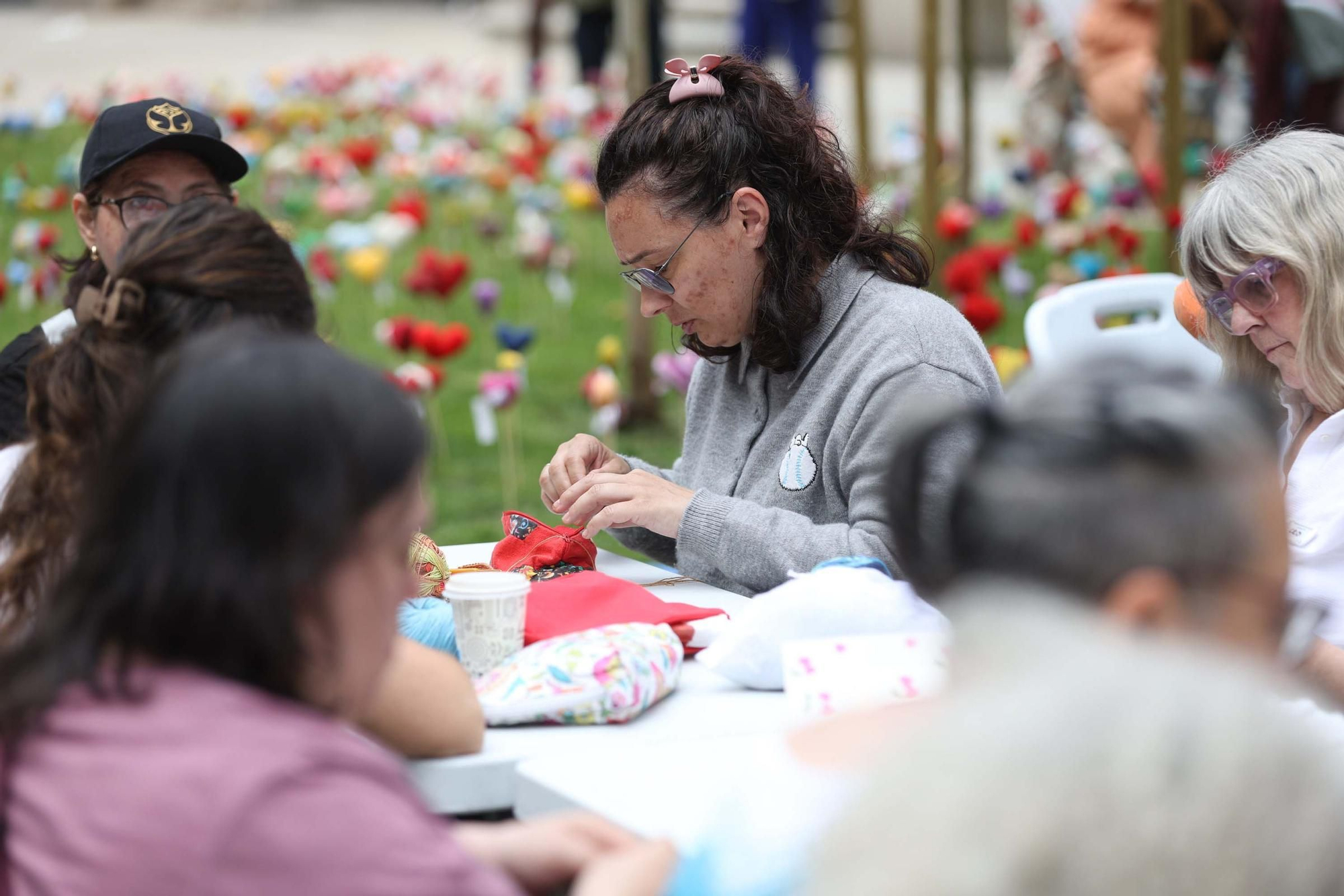 En A Coruña, tejer no es «cosa de abuelas»