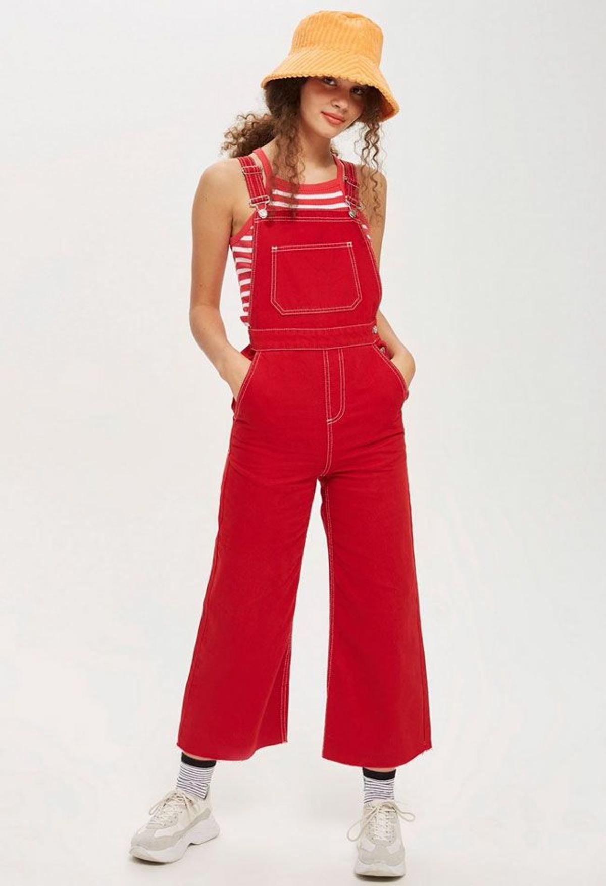 Peto, la prenda viral de la primavera: rojo de Topshop