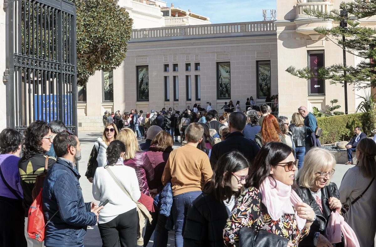 Colas este fin de semana para entrar en el MARQ