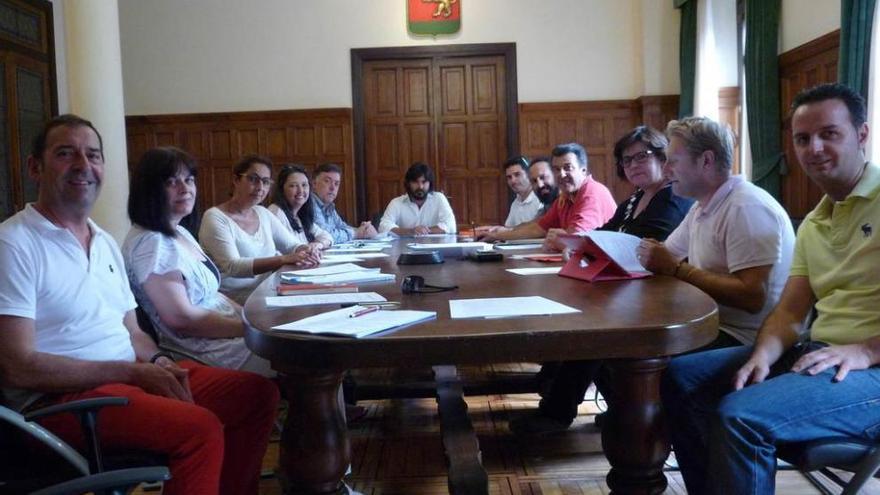 Constituido el Patronato de Turismo y Comercio de Llanes