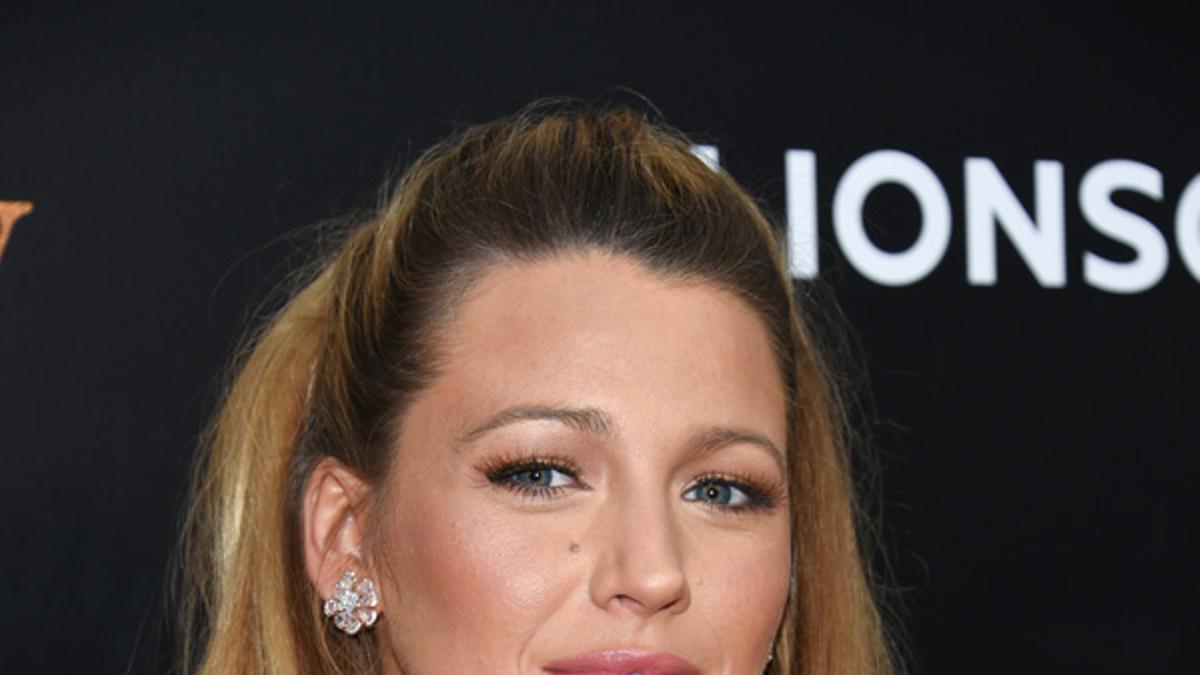 El semirecogido de Blake Lively