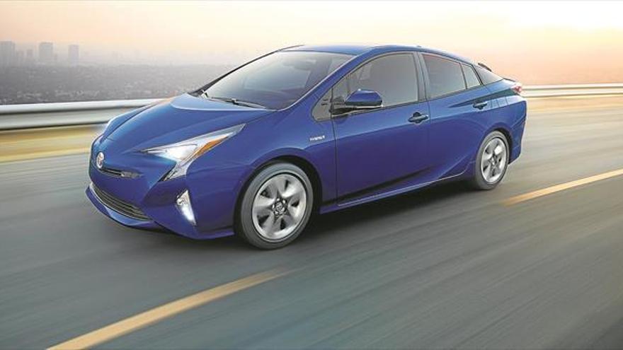 Toyota España lanza Prius 2017