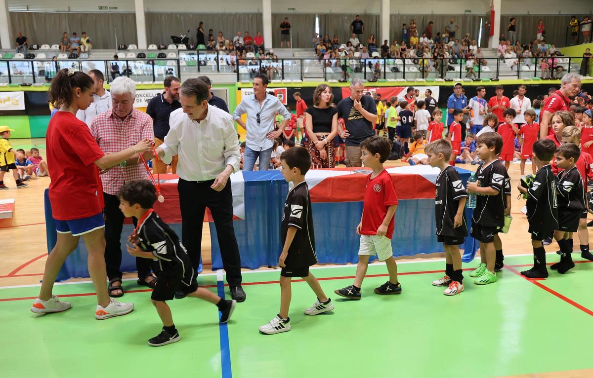 La entrega de medallas de la Vigo Cup, en imágenes