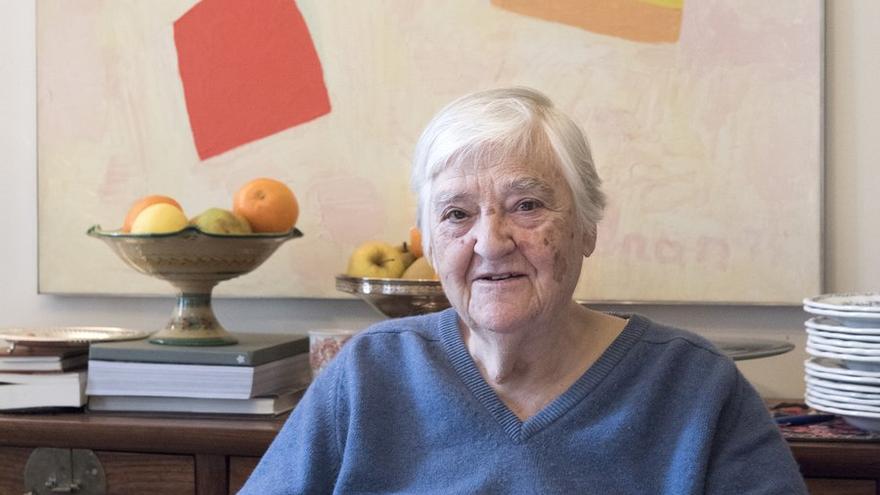 Una imagen reciente de la creadora Etel Adnan.