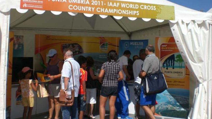 Carpa informativa del Mundial de cross en el Campeonato de Europa de Atletismo.