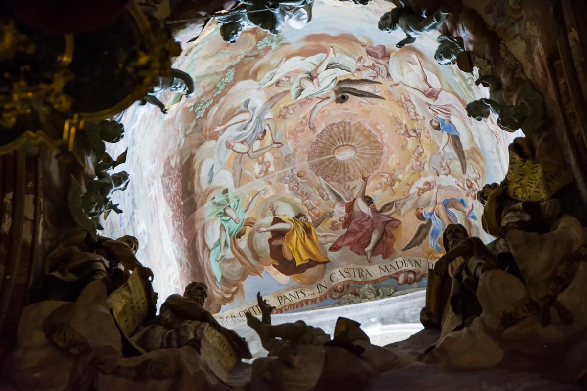 Es santuario y pinacoteca a la vez.