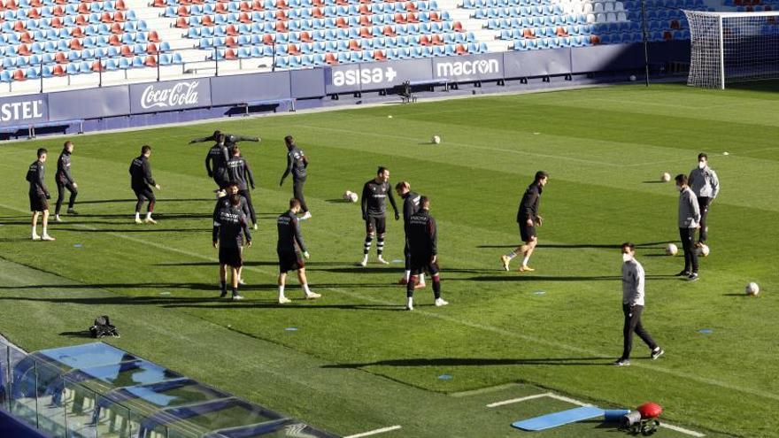 Imágenes de la última sesión de entrenamiento en el Ciutat de València. | MA MONTESINOS