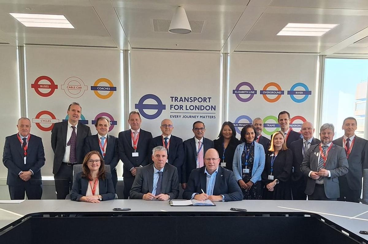 Firma entre Indra y TfL.
