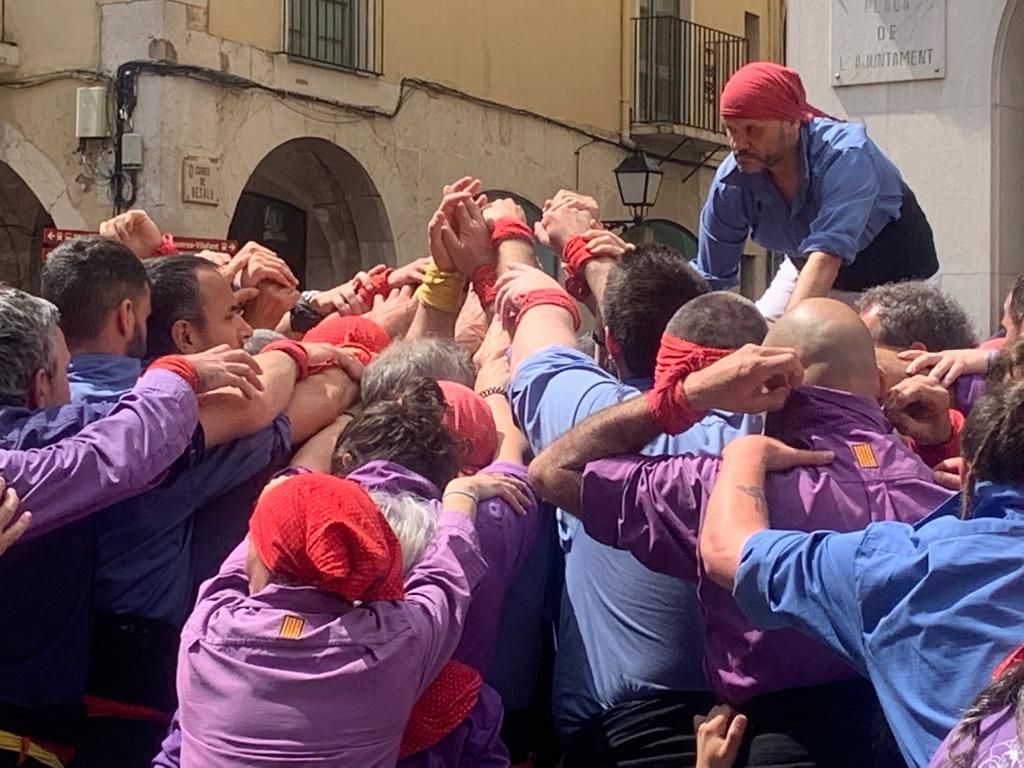 Les Fires de l'1 de maig omplen Figueres