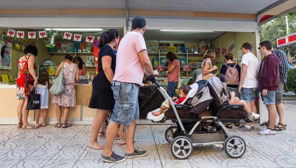 La Feria del Libro de Alicante centra su programación en la obra de Azorín