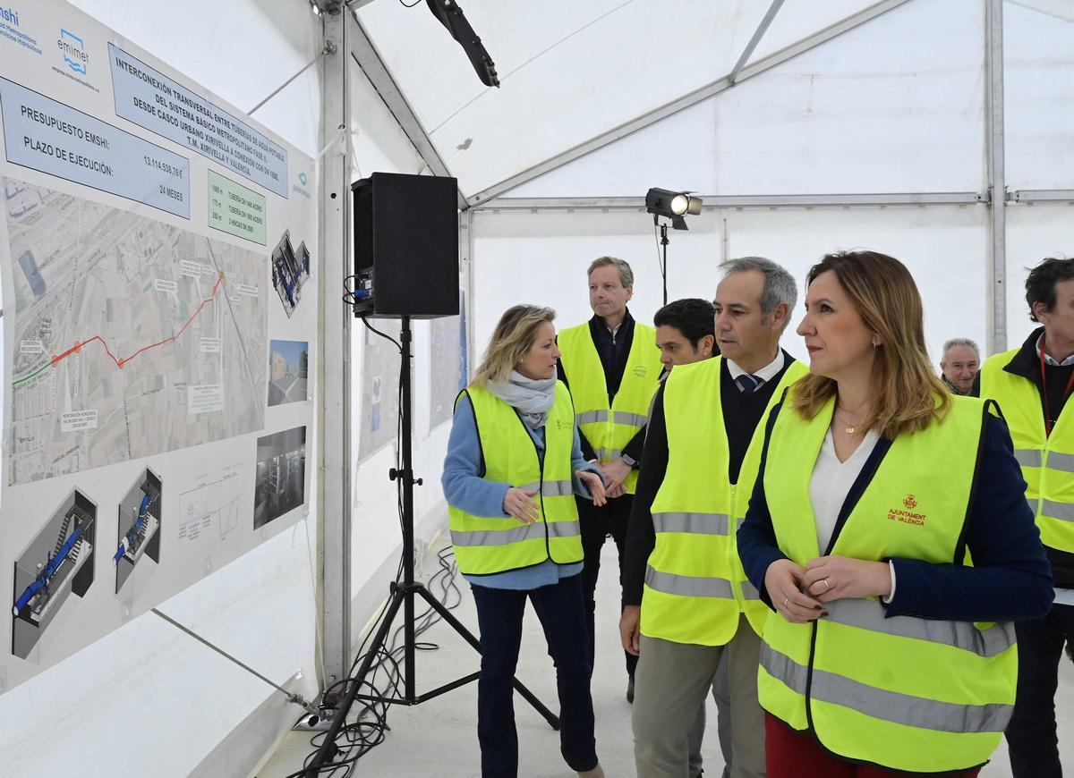 Visita de María José Catalá a las obras en Faitanar.