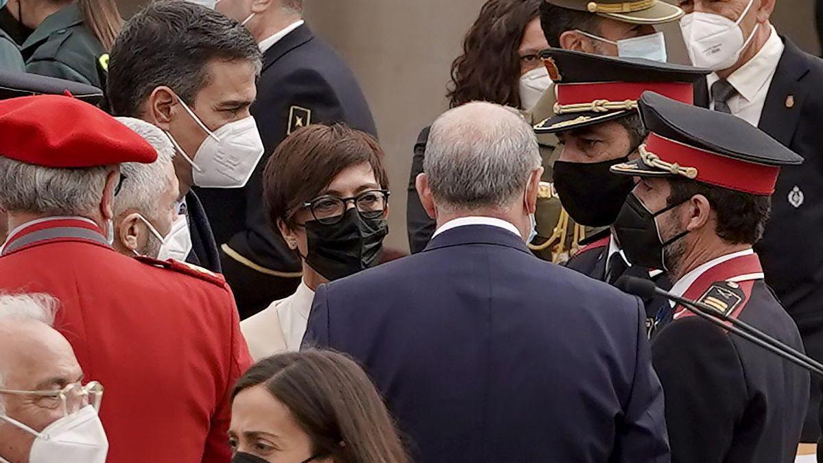 Sánchez, Trapero y Marlaska conversan sobre los disturbios de Barcelona