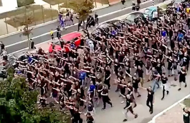 Judíos nazis y negros del Klan