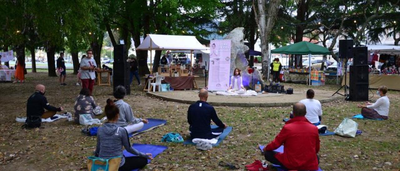 Meditación durante la mañana de ayer.   | GONZALO NÚÑEZ