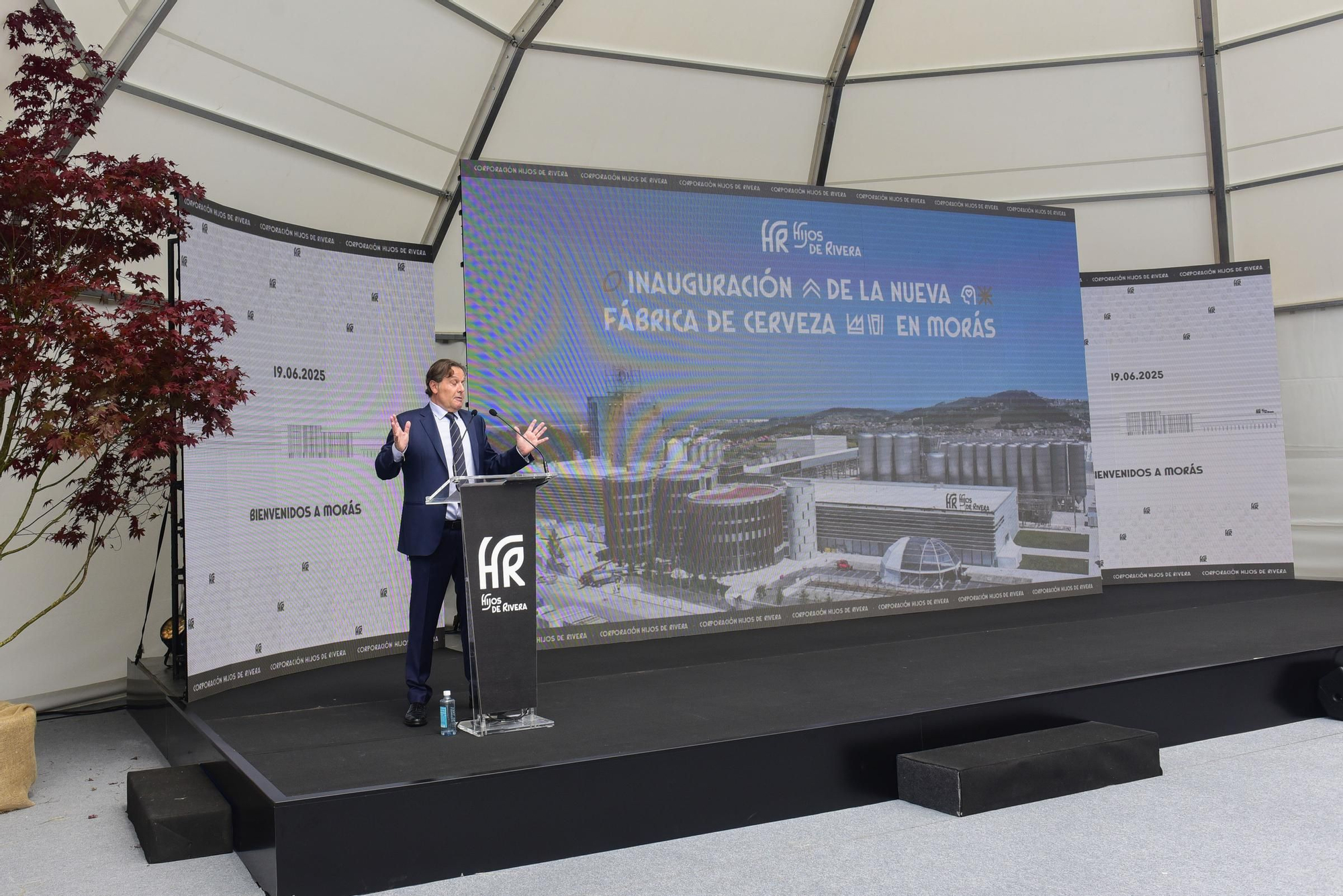 Estrella Galicia inaugura su nueva planta de producción en el polígono de Morás