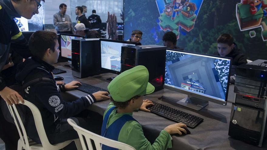 Una docena de menores están a tratamiento contra los videojuegos y apuestas “online”