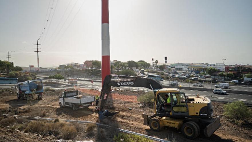 La obra del enlace Las Chafiras-Oroteanda, junto a la TF-1, en el municipio de San Miguel de Abona.